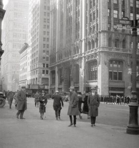 Lower Broadway, New York City, USA, 20. Jahrhundert von J. Dearden Holmes