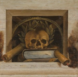 Vanitas-Stillleben mit Schädel mit Lorbeerkranz, Buch und zwei brennenden Kerzen