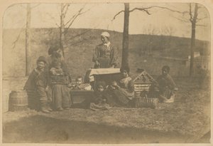 Albuminabzug von versklavten Frauen und ihren Kindern in der Nähe von Alexandria..., 2. Dez. 1861 bis 10. März 1862