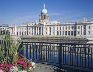 Das Zollhaus am Fluss Liffey von James Gandon