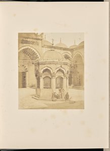 Waschbrunnen im Hof der Neuen Moschee