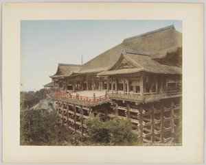 Kiyomidzu-Tempel, Kyoto, Japan, ca. 1890 (handkoloriertes s/w-Foto) von Japanese Photographer