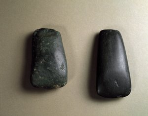 Feuerstein-Axtklingen, Jomon-Periode 4500-3700 v. Chr.