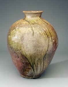 Großer Krug, Shigaraki-Öfen, Shiga, Muromachi-Periode, ca. 15.-16. Jahrhundert