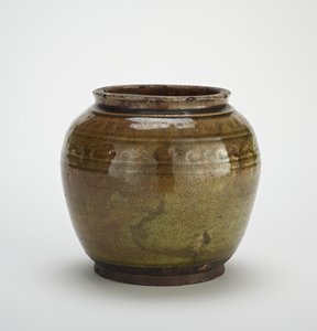 Seto-Ware-Topf mit gestempeltem Dekor