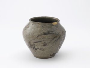 Wasserkrug für Teezeremonie, Saga Präfektur, Edo-Periode, 17.-18. Jahrhundert von Japanese School