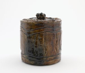Wasserkrug für Teezeremonie mit passendem Deckel, Tokio, Edo-Zeit oder Meiji-Ära von Japanese School