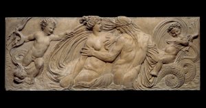Nymphe und kleiner Genie reiten auf einem Meerespferd; Nymphe und Triton umgeben von zwei kleinen Genies (Steinskulptur)