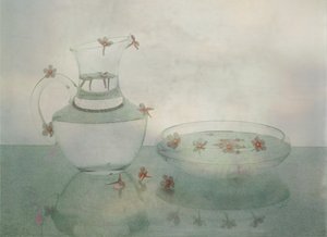 Schwebende Blüten Glas Stillleben von Jendy Huang