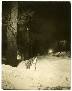 The Mall bei Nacht, Boston, Mass, USA, ca. 1902-10 von Jessie Tarbox Beals