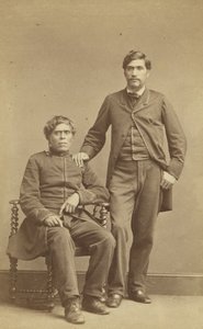 Wharepapa und Horomona Te Atua (Solomon der Gott) ca. 1863 (Albuminabzug)