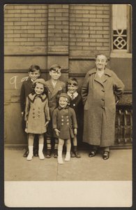 [Gruppe von Kindern]