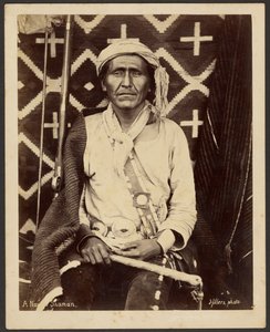 Ein Navajo-Schamane von John K. Hillers