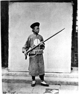 China, Soldat, ca. 1870 (Foto)