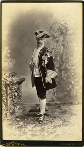 Peter Marie, Kostümball