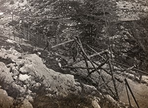 Album "Meine weltkriegs - Erinnerungen Südwestfront (Kärnten, Italien, Südtirol) 31/03/1915-12/11/1918 - Josef Zohles Wien": Stacheldraht von Josef Zohles