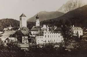 Album "Meine Weltkriegs-Erinnerungen Südwestfront (Kärnten, Italien, Südtirol) 31/03/1915-12/11/1918 - Josef Zohles Wien": Blick auf Toblach nach dem Bombardement
