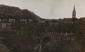 Album "Meine Weltkriegs-Erinnerungen Südwestfront (Kärnten, Italien, Südtirol) 31/03/1915-12/11/1918 - Josef Zohles Wien": Blick auf ein Dorf in Carnia