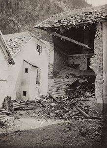 Album "Meine weltkriegs - Erinnerungen Südwestfront (Kärnten, Italien, Südtirol) 31/03/1915-12/11/1918 - Josef Zohles Wien": Trümmer von Josef Zohles