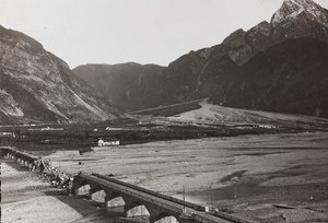 Album "Meine weltkriegs - Erinnerungen Südwestfront (Kärnten, Italien, Südtirol) 31/03/1915-12/11/1918 - Josef Zohles Wien": Brücke am Tagliamento von Josef Zohles
