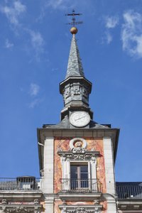 Turm eines der Balkonhauser