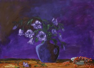 Tiefviolettes Stillleben