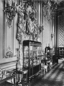 Die Ausstellung des Fabergé-Hauses, 1902 von Karl Karlovich Bulla