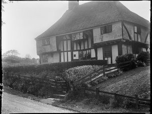 Ye Olde House, Stone-In-Oxney, Stone-Cum-Ebony, Ashford, Kent von Katherine Jean Macfee