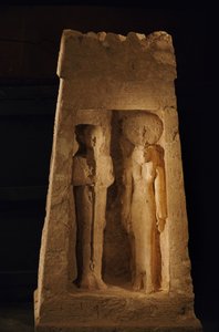 Ein freistehendes Heiligtum, ein Naos, von Ptah und Sachmet, Neues Reich, 2002