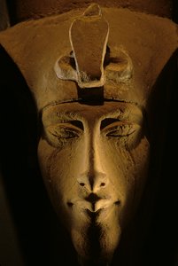 Kolossalstatue von Echnaton, Amenhotep IV, Ägyptisches Museum, Kairo, Neues Reich, Pharao
