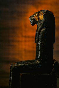 Statue der Löwengöttin, Amenhotep II; Löwengöttin; KV 35; Holz