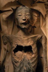 Mumie der Mutter von König Tutanchamun (bekannt als die Jüngere Dame)