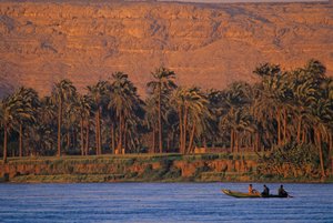 Nil-Szenerie, Ägypten, nahe Amarna von Kenneth Garrett