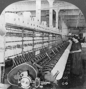 Doppelrahmen in einer großen Wollfabrik, Lawrence, Massachusetts, USA, frühes 20. Jahrhundert