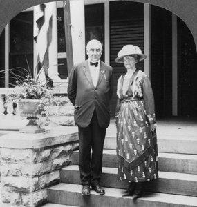 Präsident und Frau Harding in ihrem Haus, Marion, Illinois, USA, um 1921-1923