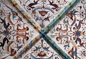 Fresken mit Engeln und floralen Motiven, von Antonio Longo, Kirche Mariä Himmelfahrt, Cavalese, Trentino-Südtirol, Italien von Amadeo (after) Modigliani