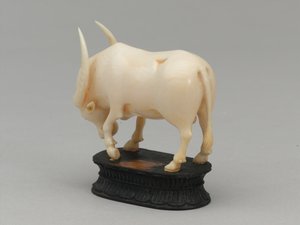 Schwarzer Läufer, Schachfigur, Indien, um 1820