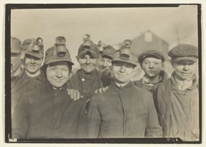 Breaker Boys in einer Kohlenmine in Pennsylvania von Lewis Wickes Hine