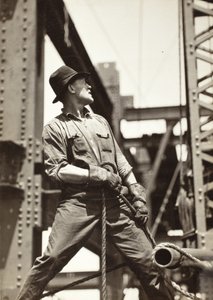 Derrick-Mann auf dem Empire State Building von Lewis Wickes Hine