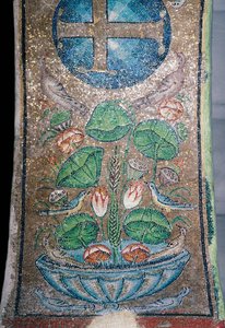 Blumen und Vögel, Mosaik in der frühchristlichen Kirche Panagia Ahiropiitos, Thessaloniki, Zentralmakedonien, Griechenland, 5. Jahrhundert