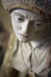 Heilige Frau mit Haube