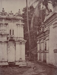 Amerapoora: Blick auf die Pagoden in der Nähe der Statue