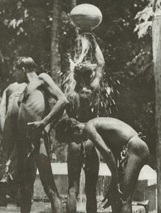 Am Brunnen von Lionel Wendt