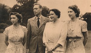 Die königliche Familie auf dem Gelände der Royal Lodge, Windsor von Lisa Sheridan