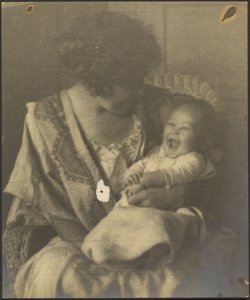 Mutter in besticktem Gewand und Säugling von Louis Fleckenstein