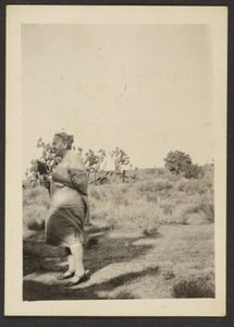 Frau Fleckenstein in der Landschaft von Louis Fleckenstein