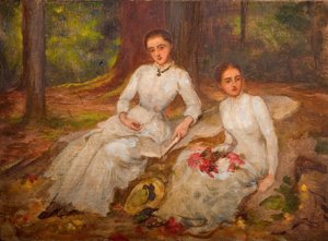 Zwei Frauen in Weiß sitzen in einem bewaldeten Hain, 1900