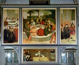 Triptychon, linker Flügel, Philipp Melanchthon führt eine Taufe durch, assistiert von Martin Luther; Mittelteil, das letzte Abendmahl mit Luther unter den Aposteln; rechter Flügel, Luther beichtet; Luther