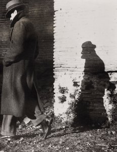 Schatten eines Mannes mit Hut von Luigi Leoni