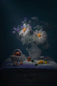Stimmungsvolles Blumen-Stillleben